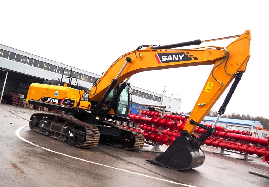Экскаватор полноповоротный jcb js200w. Volvo ew excavator fs 2022. Колесный полноповоротный экскаватор hyundai 170. Экскаваторщик. Экскаваторы ростов.