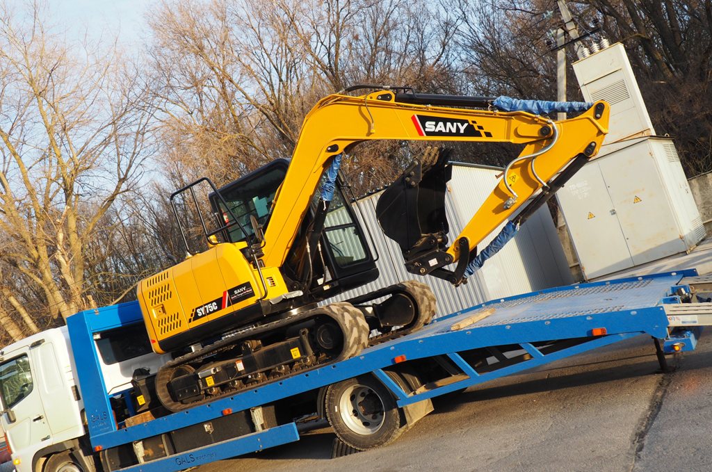 Экскаватор Sany