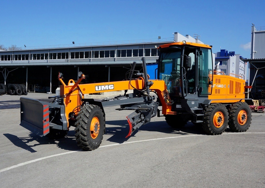 Автогрейдер UMG АГ-140