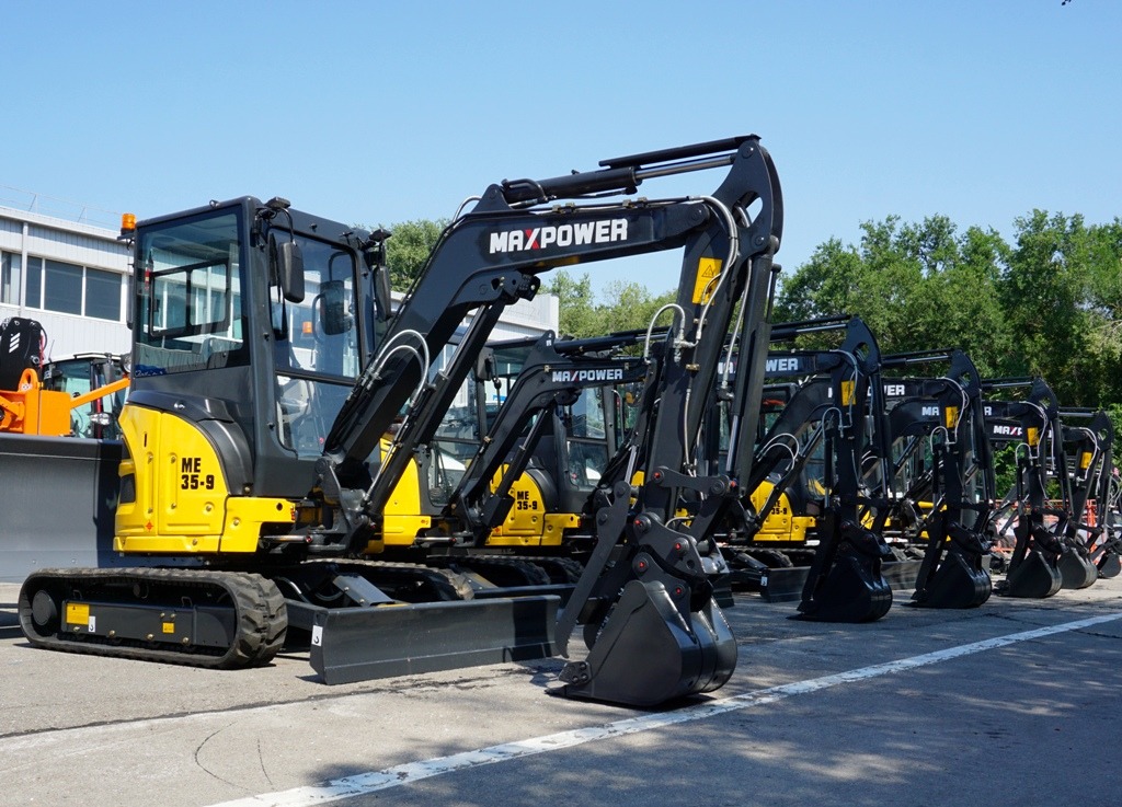 Мини-экскаваторы MaxPower