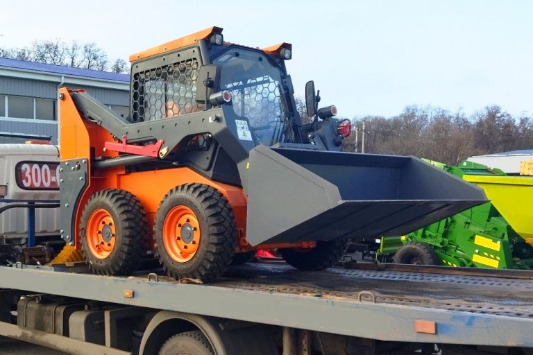 Мини-погрузчик